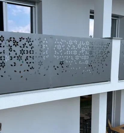 Moderna rešitev za varnost in stil, ALU ograje po meri Primorsko-Notranjska