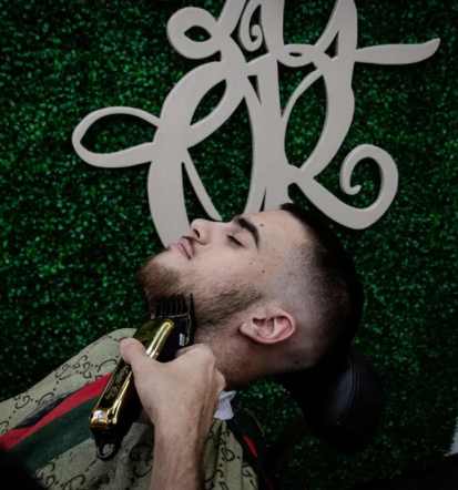 Barber Ljubljana z okolico, britje glave, brada in barvanje