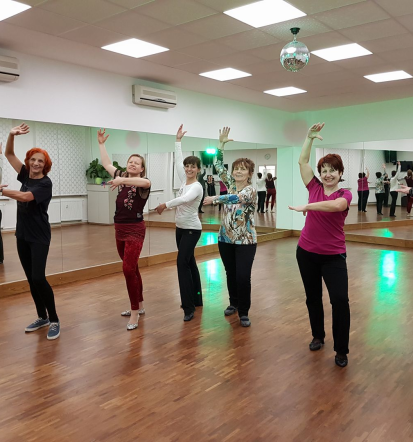 Plesni tečaji Maribor za otroke in mladino, gibanje, zabava in razvoj