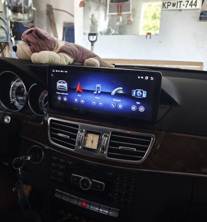 Avtoelektrika in lučke v avtu Sežana