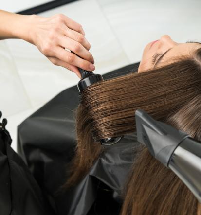 Ugoden frizerski salon Ljubljana, ki ga stranke priporočajo