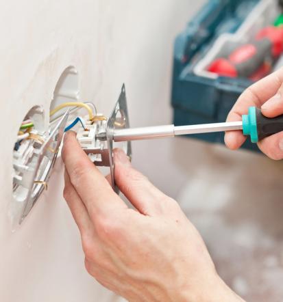 Dobra električarska dela Obala