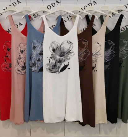 Jeans, hlače in legice, ugodna ženska oblačila Radovljica, Kranj