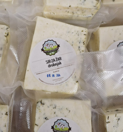 Kje kupiti dobre domače mlečne izdelke Gorenjska, avtomat