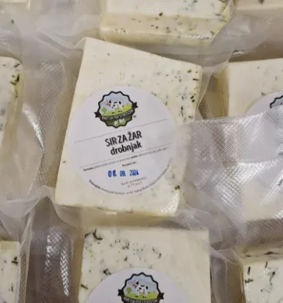 Kje kupiti dobre domače mlečne izdelke Gorenjska, avtomat