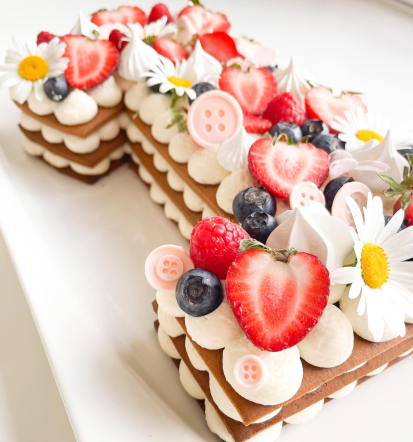 Aurora slaščičarna z veganskimi in vegi tortami Ljubljana, Osrednja Slovenija