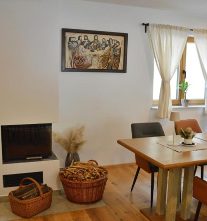 Uživajte v mirnem oddihu v hiški za prenočitev Solčava