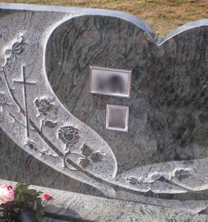 Izdelava nagrobnih spomenikov Goriška z graviranjem in oblikovanjem