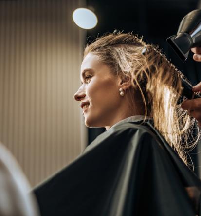 Iščete ugoden frizerski salon Ljubljana? Tukaj je rešitev