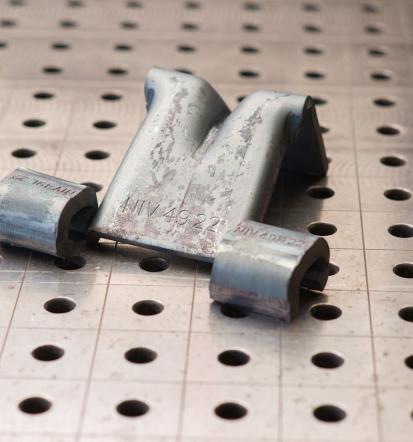 Drobni tirni železniški materiali Slovenija