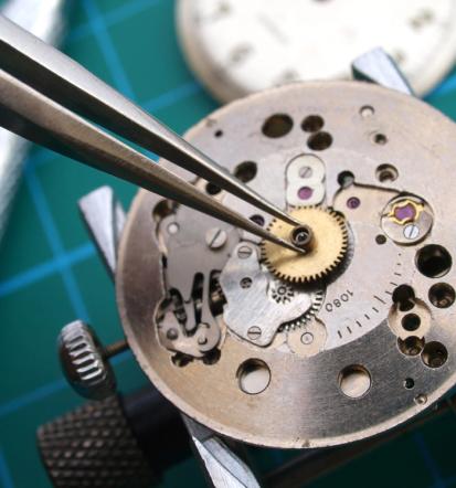 Kvalitetna popravila starinskih ur EU