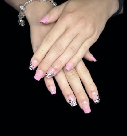 Podaljševanje nohtov z gelom