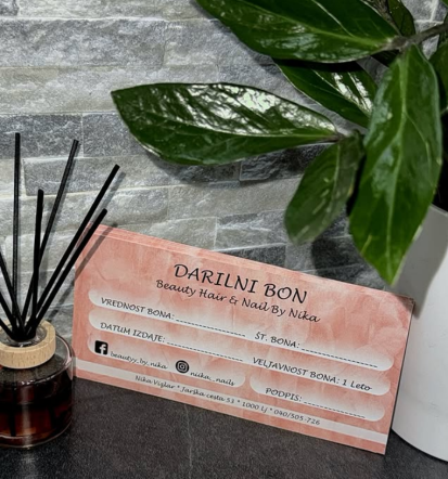 Podaljševanje nohtov Ljubljana