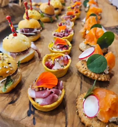 Finger food catering Primorska