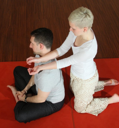 Praktične in filozofske tehnike joge za učitelje