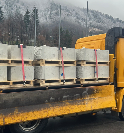 Kocke za betonske škarpe Slovenija