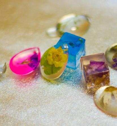 Obeski iz epoksi smole Rogaška Slatina, Savinjska