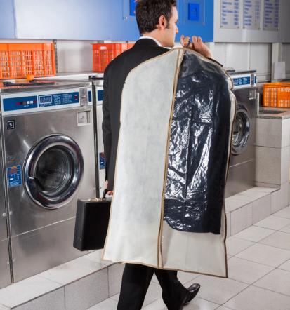 Kemično čiščenje obleke Ljubljana