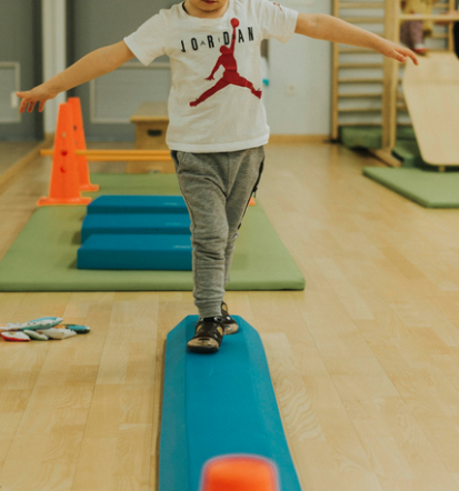 Gibalni razvoj dojenčkov in otrok Ljubljana, Slovenija