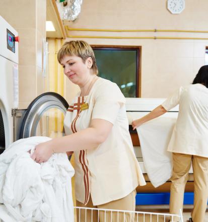 Čiščenje svečanih oblačil Ljubljana