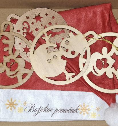 Praznična dekoracija iz lesa Slovenija