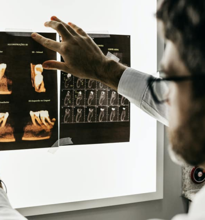 25 let izkušenj v zobozdravstvu in ortodontiji, dober zobar Maribor