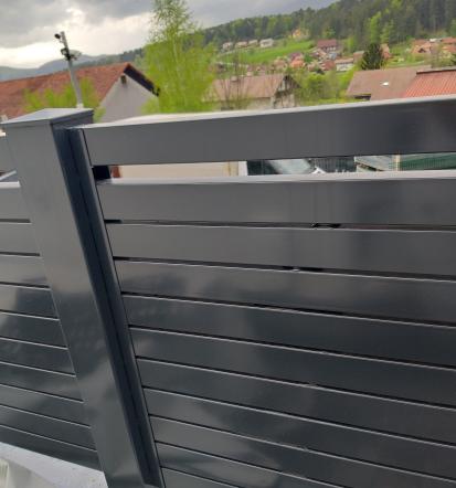 Lamelna ograja Slovenija