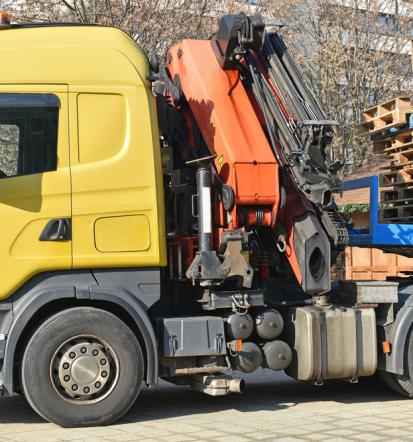 Popravila kamionov in dodatne opreme na terenu Slovenija