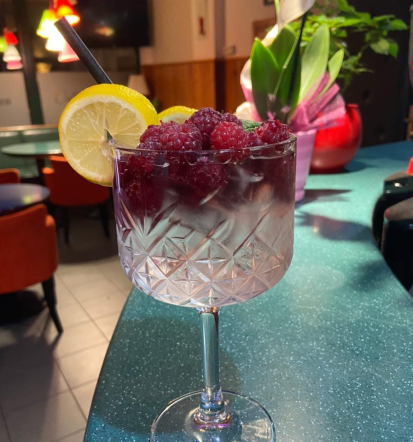 Prijetno vzdušje, pijača in sladice v Ormožu