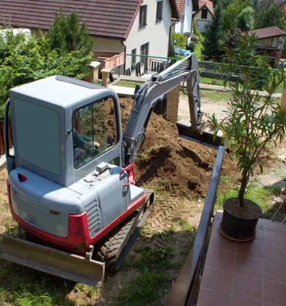 Rabljen bager Ljubljana, zanesljiv za izkope in rušitve