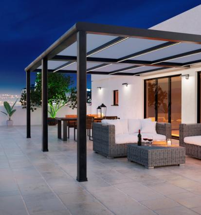 Pergola s screen senčili Primorska, Notranjska za sodoben dom