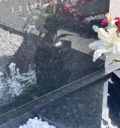 Povoljna izrada nadgrobnika