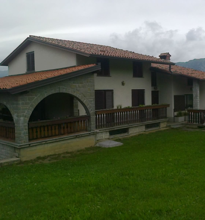 Domače vino in sveže sadje Vipavska dolina