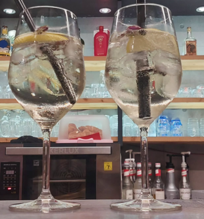 Golden in matcha latte Ljubljana BTC