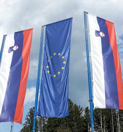 Ugodna izdelava zastav Slovenija