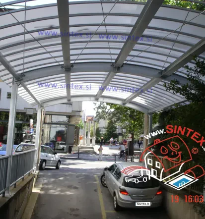 Montaža kovinskega nadstreška hitro in enostavno