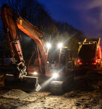 Ugodna ponudba rabljen bager Ljubljana z dostavo