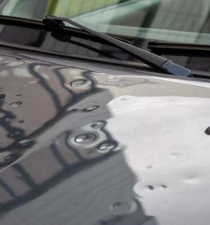 Strokovno ravnanje udrtin po toči v Savinjski regiji