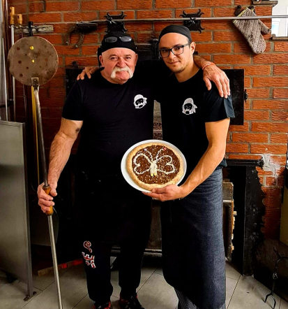 Rezervirajte obisk Pizzerie FRNAŽAR, najboljša dobra picerija Miren, Kras