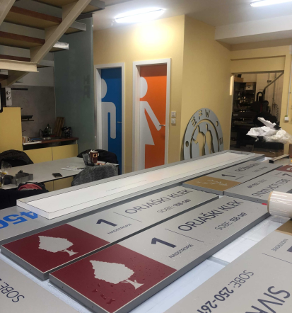 Izdelava reklamnih tabel in napisov Slovenija, oddajte povpraševanje