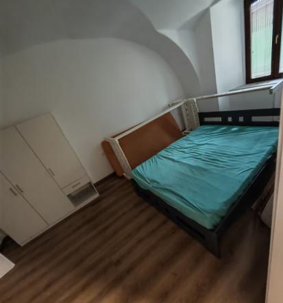 Strojno barvanje mansardnega stanovanja Ljubljana, Slovenija