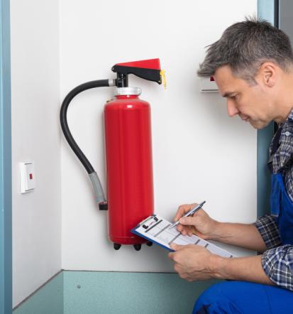 Strokovni pregled gasilnikov in hidrantnih sistemov