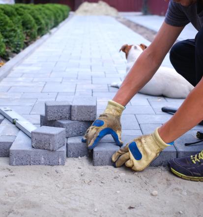 Ugodno tlakovanje dvorišč Ljubljana, top ponudba čaka na vas