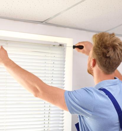 Ugodna dobava in montaža rolo senčil Slovenija