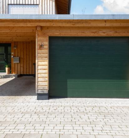 Ugodna montaža garažnih vrat po Sloveniji in v tujini