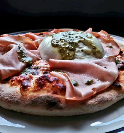 Kje jesti pizzo iz krušne peči v Ljubnem ob Savinji