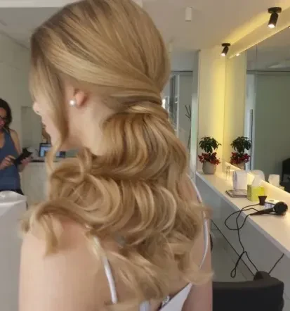 Balayage, barvanje in svečane pričeske po dostopnih cenah v Kranju