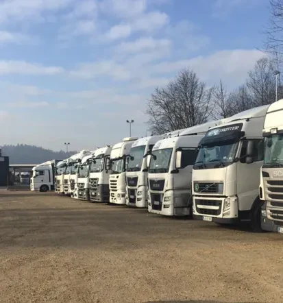 Transport hrane in farmacije hlajeni tovori