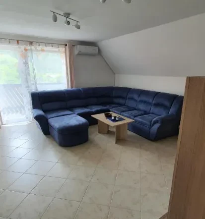 Apartma z balkonom in parkiriščem Nomen, Gorenjska