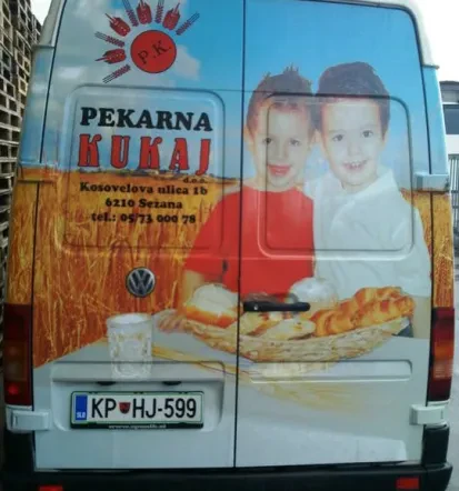 Domači kruh in pecivo, odprta pekarna Sežana
